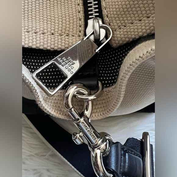 💰SOLD - M0017027 - Marc Jacobs The Jacquard Medium Tote Bag - Picture 4 of 15